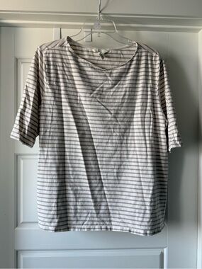 H&M WOMEN’S MATERNITY MAMA STRIPED CREAM & GREY BEFORE & AFTER NURSING T-SHIRT